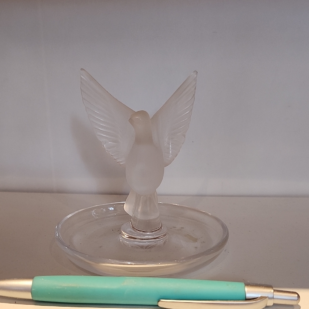 Lalique Dove Ring Holder